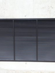 Grille de ventilation Enedis à chevrons