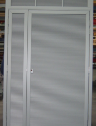 Porte persienne